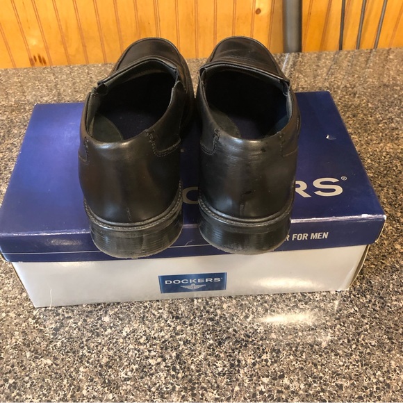 Casual Leather Dress Shoe for Men by Dockers - Picture 5 of 7